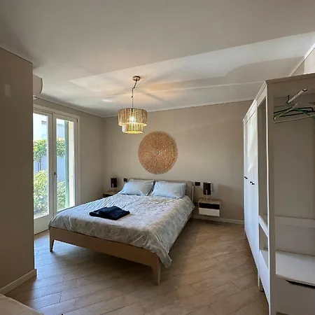 Oliva Semesterbostad Manerba del Garda